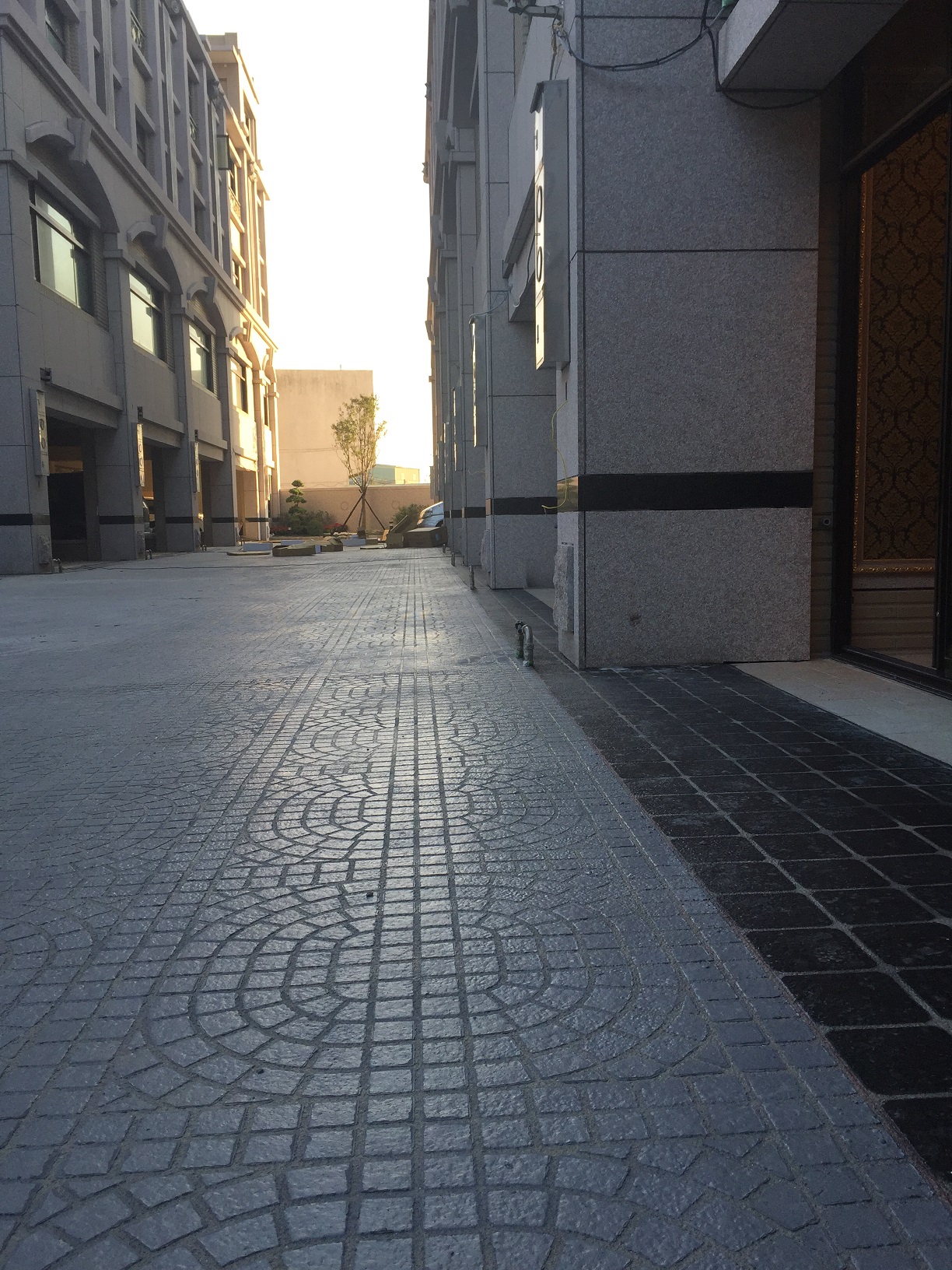 彩繪噴花止滑地坪--灰黑色比對