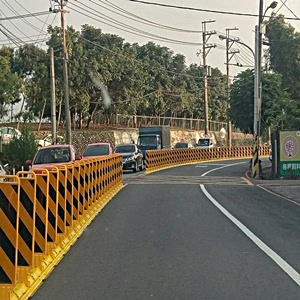 安全設施-阻隔板