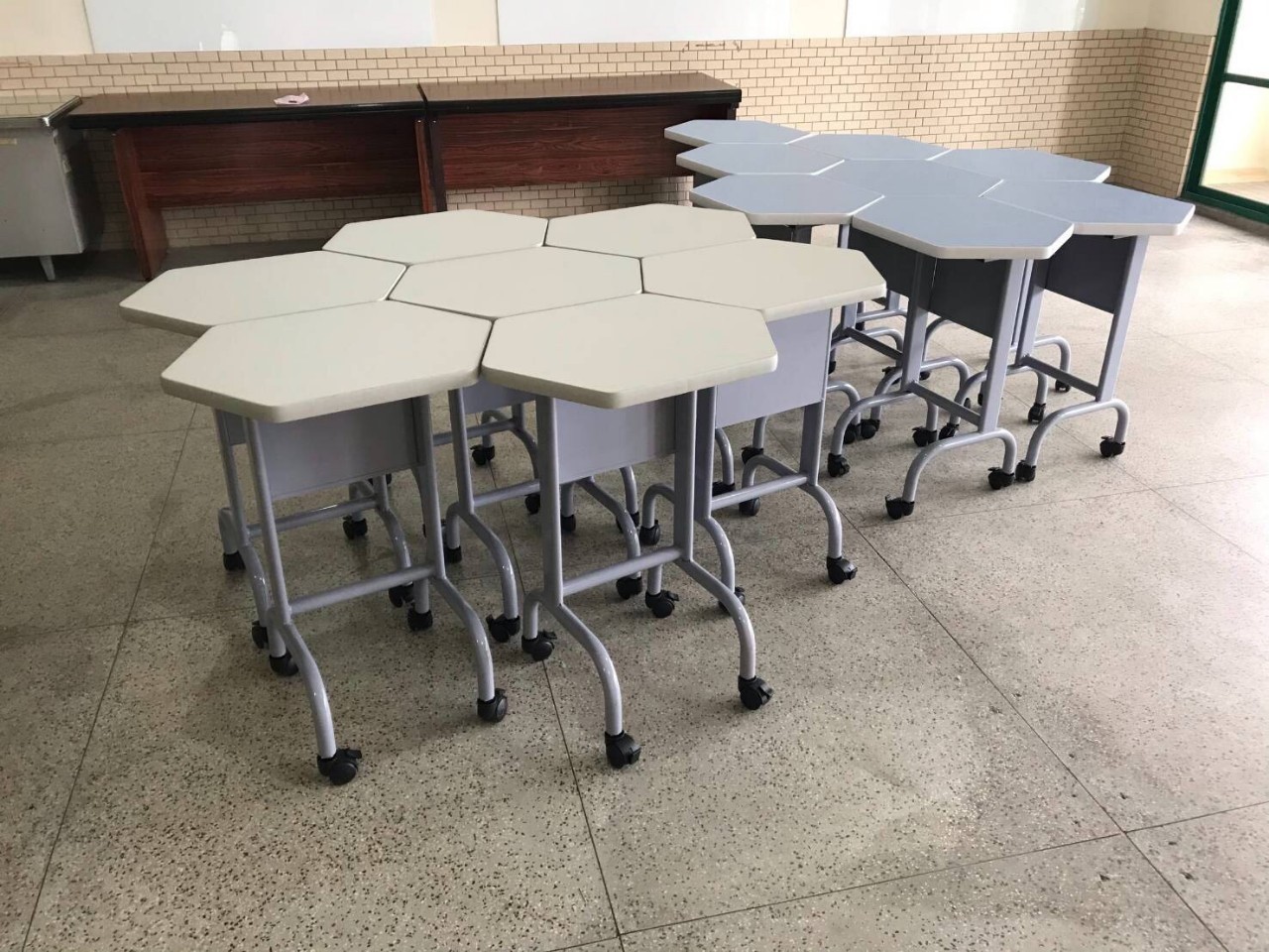揚文事務機器---六角桌
