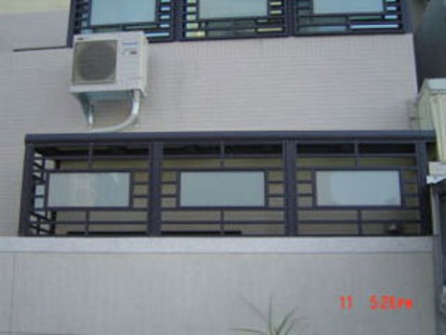 健宏金屬門窗-2