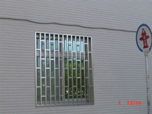 健宏金屬門窗-3