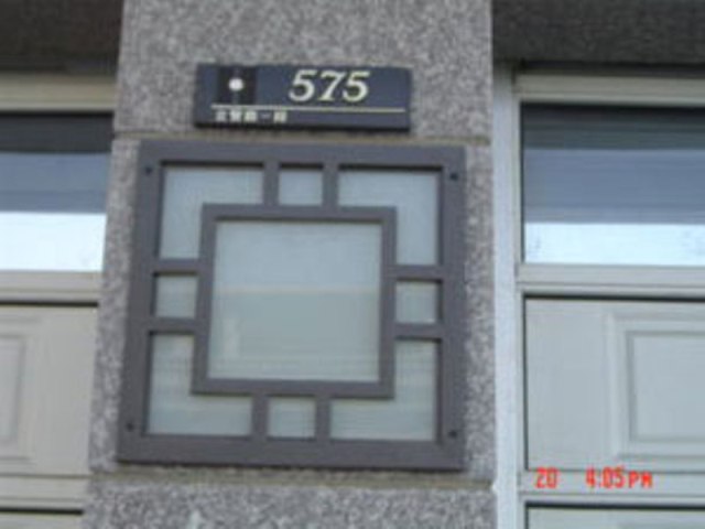 健宏金屬門窗-13