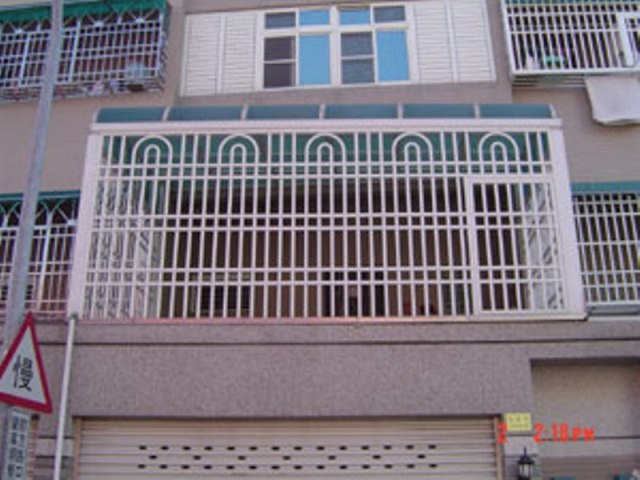 健宏金屬門窗-16