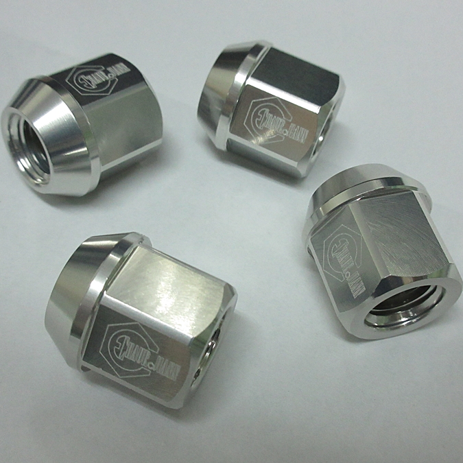 賽道用輪圈螺帽(航太鋁合金)