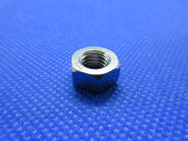 六角螺帽(白鐵)