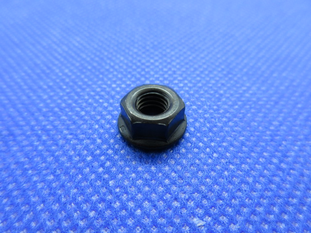 凸緣螺帽(染黑)