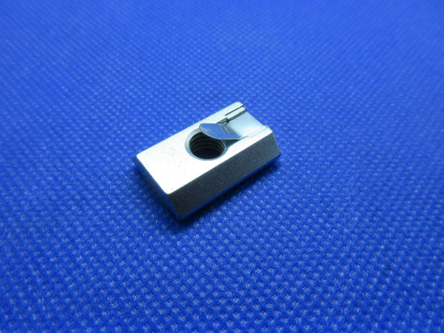 彈片螺帽(鍍鋅)