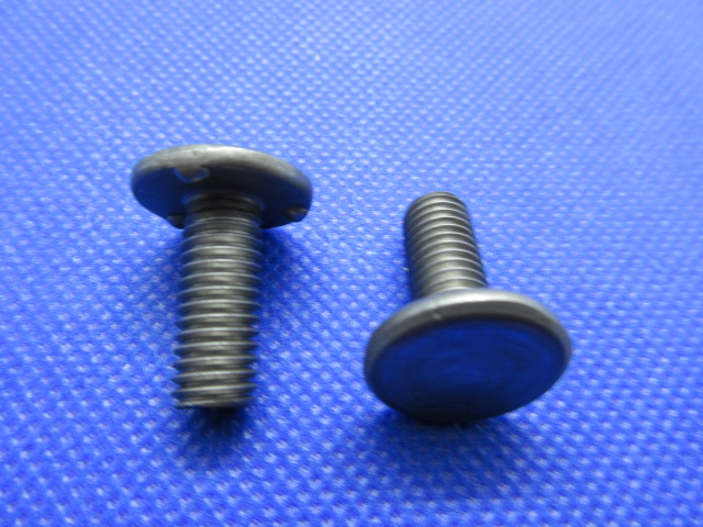 點焊螺絲(白皮)