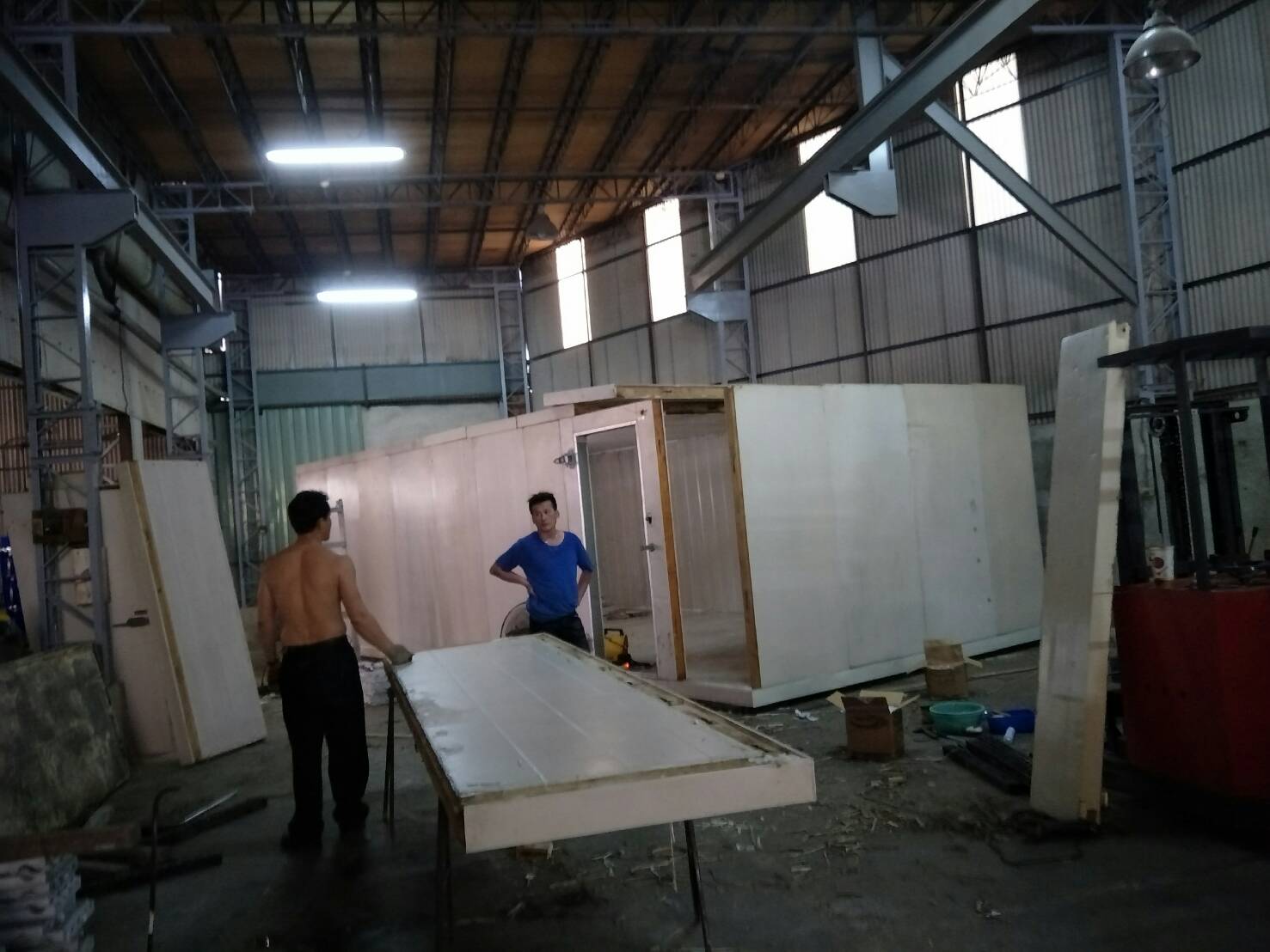 冷凍櫃組合施工