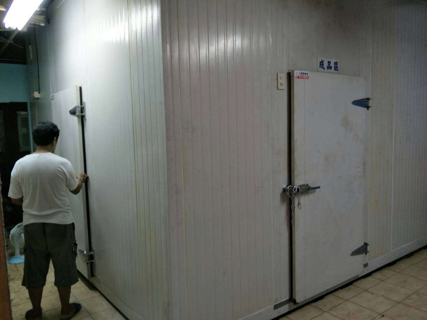 冷凍櫃組合施工