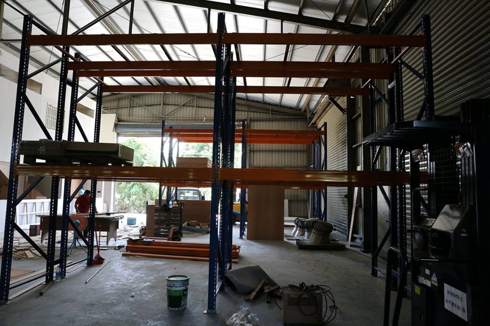 高雄公司物流～免螺絲角鋼倉庫積層式料架&amp;重量型物料架&nbsp;