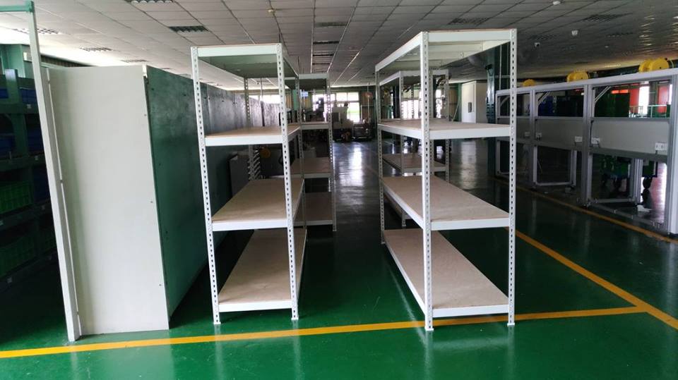 仁德區公司～象牙白免螺絲角鋼置物架