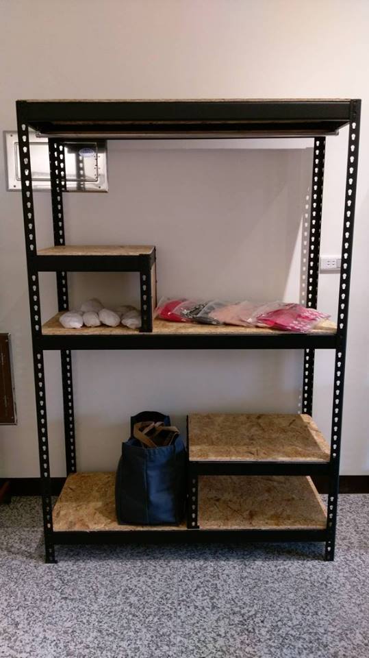 仁德區服飾店～工業風消光黑角鋼展示架&amp;OSB板&nbsp;