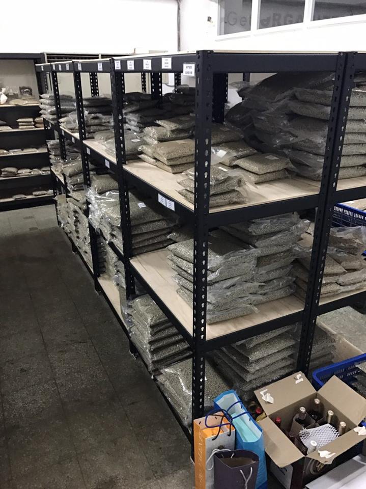 仁德區茶葉公司～工業風消光黑免螺絲角鋼倉儲架&amp;展示架&nbsp;