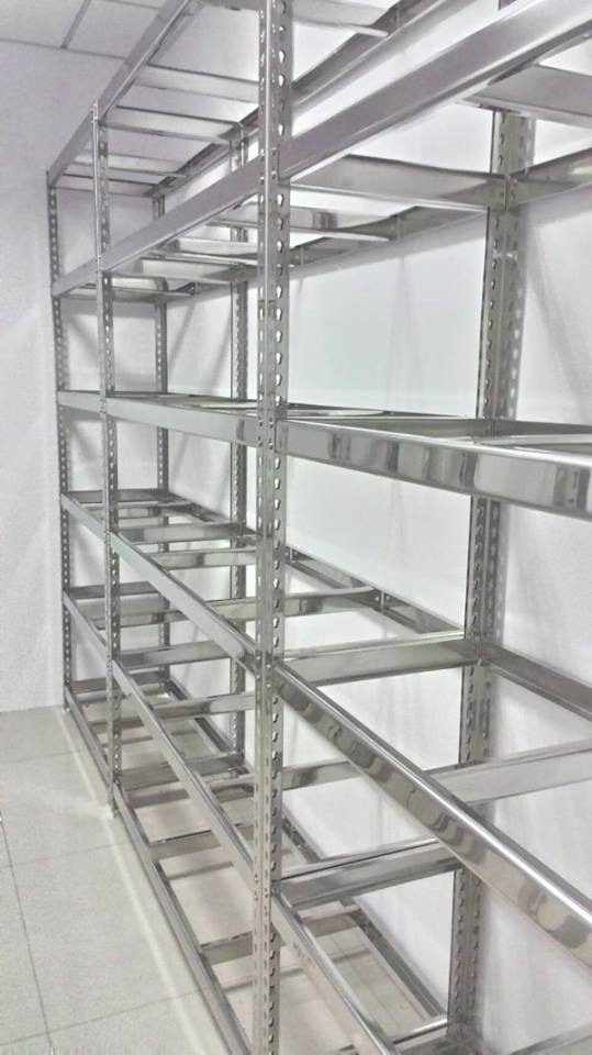 永康建設公司～不鏽鋼免螺絲角鋼展示架