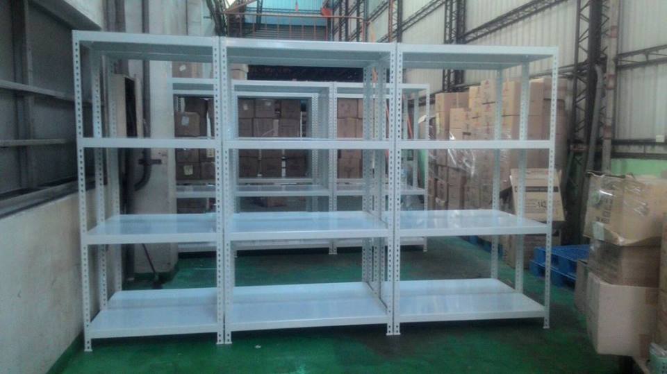 安平工業區化妝品公司～象牙白免螺絲角鋼倉儲架&amp;烤漆鋼板