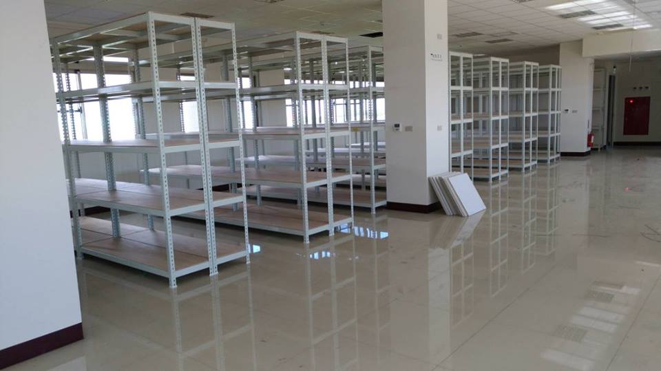 佳里工業區公司～象牙白免螺絲角鋼倉儲物料置物架