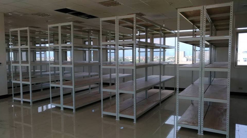 佳里工業區公司～象牙白免螺絲角鋼倉儲物料置物架