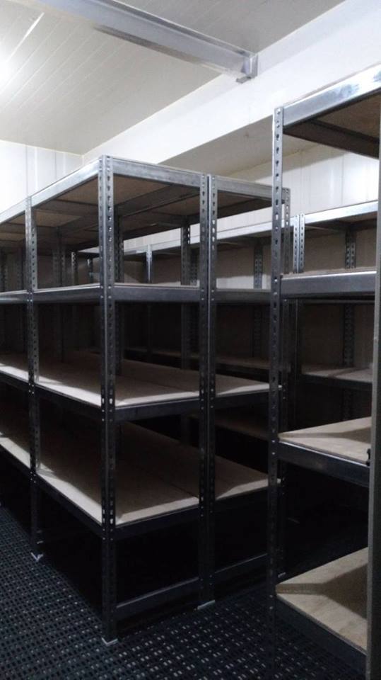 新營區中藥行～冷凍庫免螺絲鍍鋅角鋼置物架