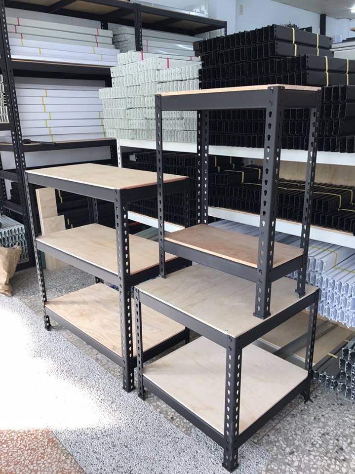 歸仁區應用材料公司～消光黑免螺絲置物架