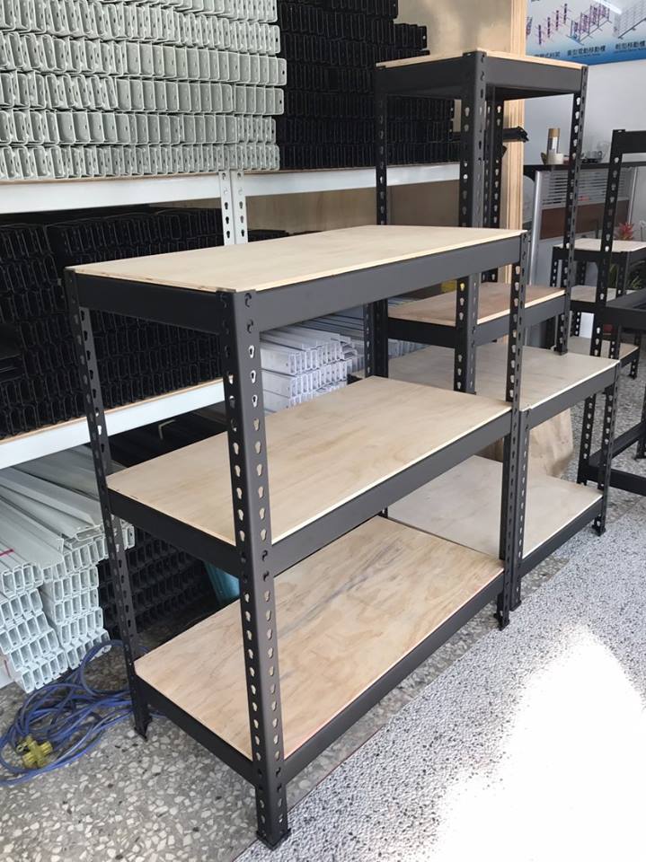 歸仁區應用材料公司～消光黑免螺絲置物架