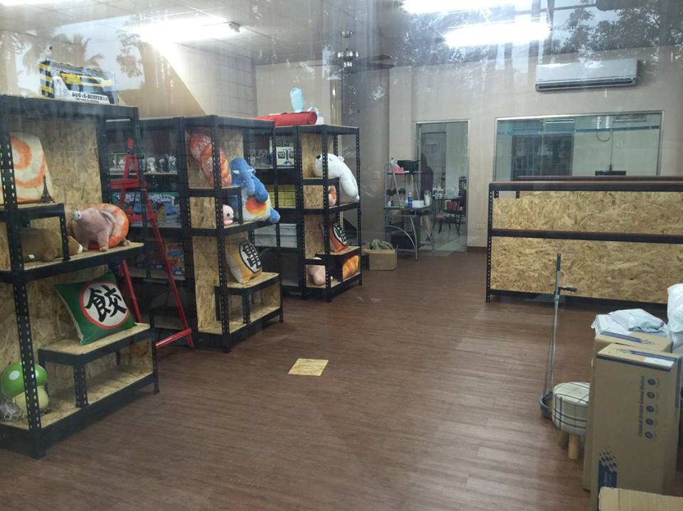 歸仁葉子小舖～消光黑免螺絲角鋼展示架