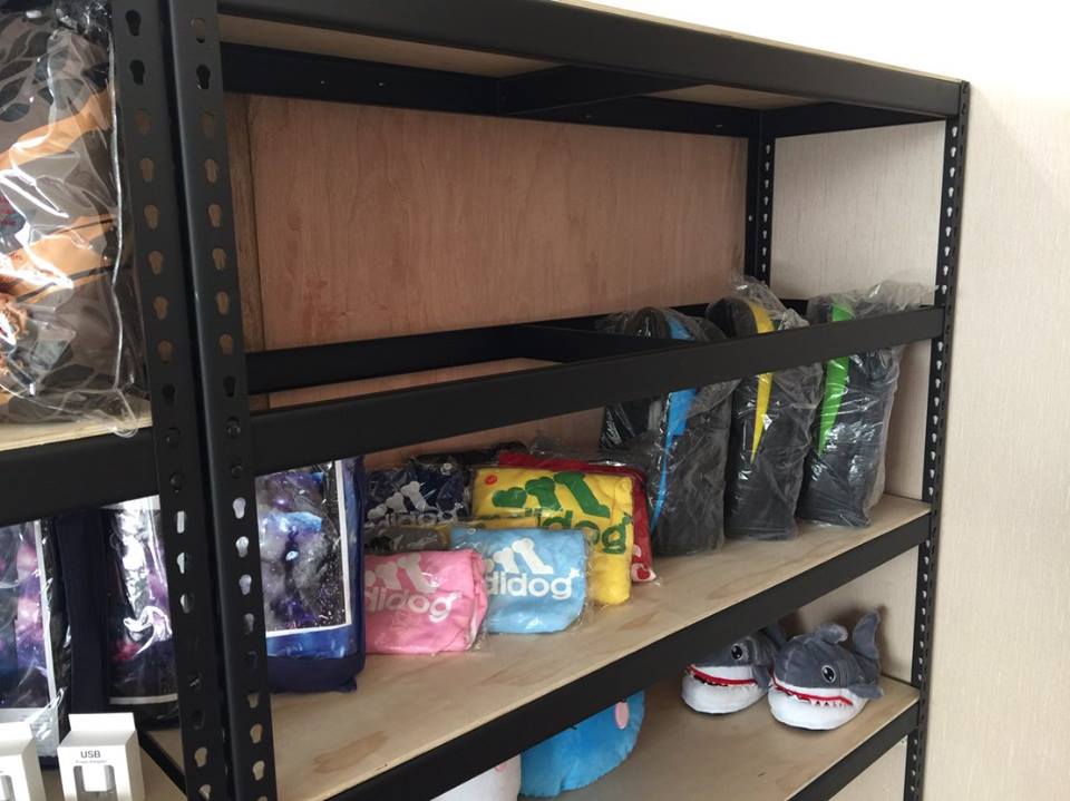 歸仁葉子小舖～消光黑免螺絲角鋼展示架