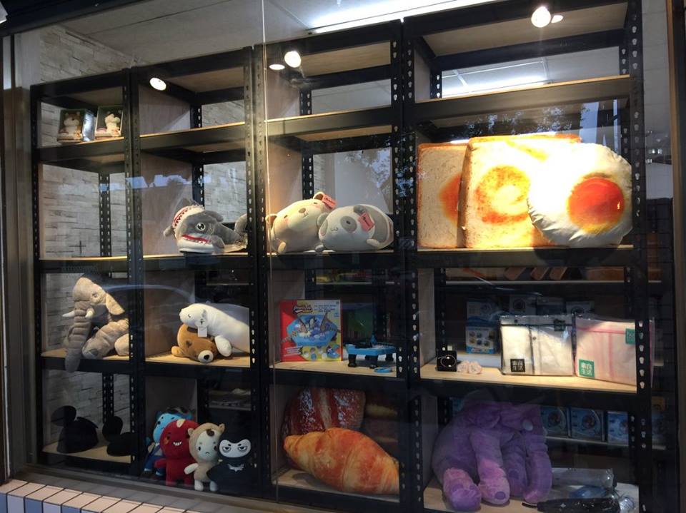 歸仁葉子小舖～消光黑免螺絲角鋼展示架