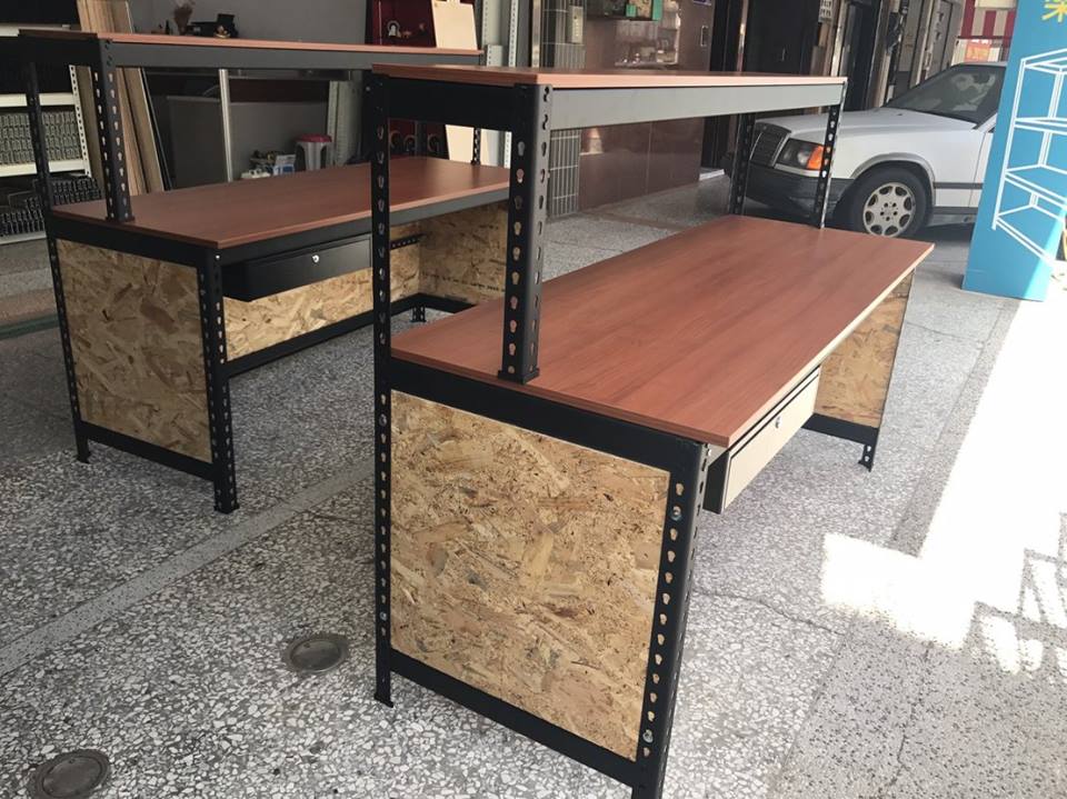 歸仁葉子小舖～消光黑免螺絲角鋼辦公桌(系統板