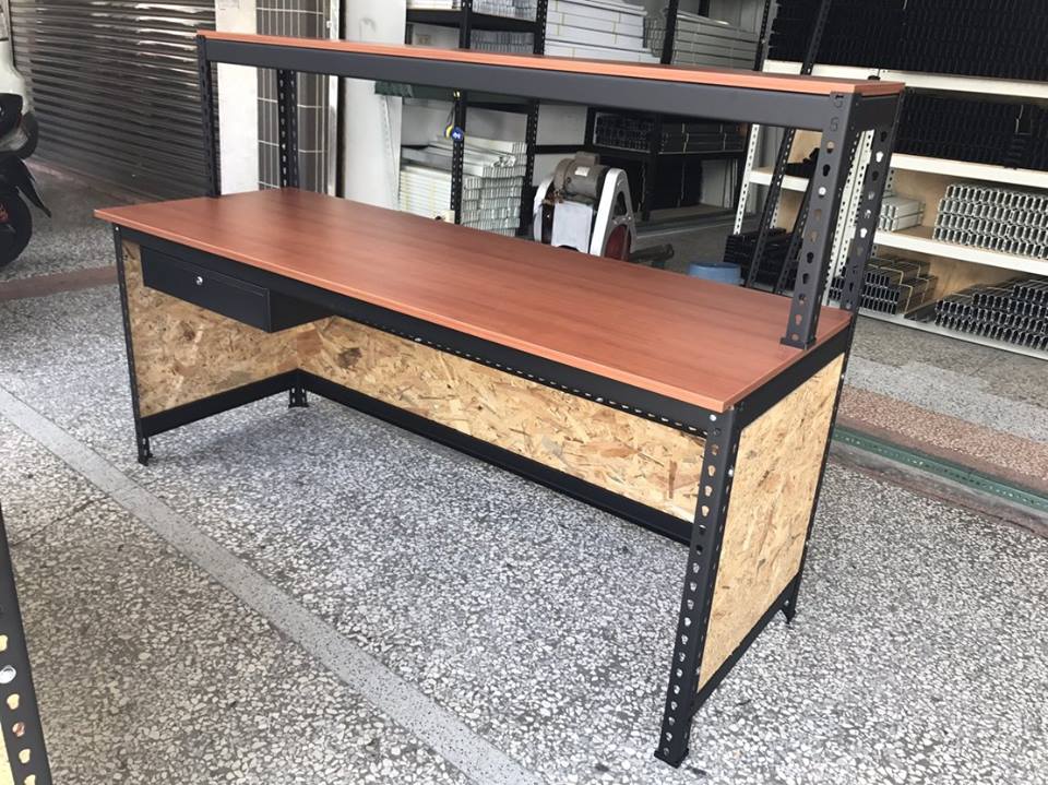 歸仁葉子小舖～消光黑免螺絲角鋼辦公桌(系統板