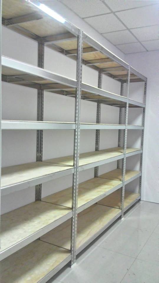 永康建設公司～不鏽鋼免螺絲角鋼展示架