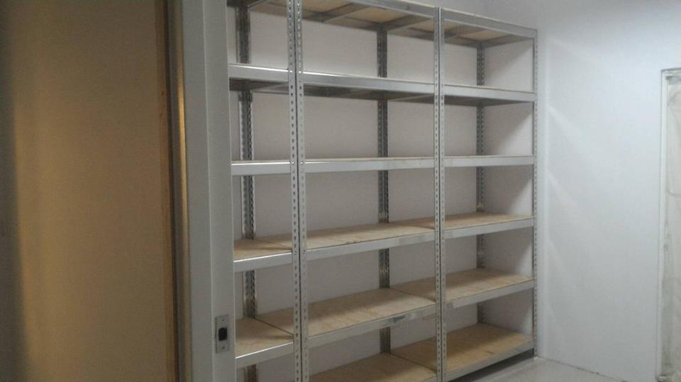 永康建設公司～不鏽鋼免螺絲角鋼展示架