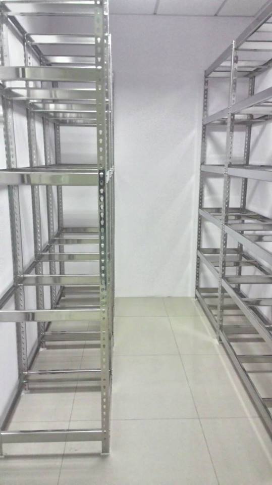 永康建設公司～不鏽鋼免螺絲角鋼展示架&nbsp;