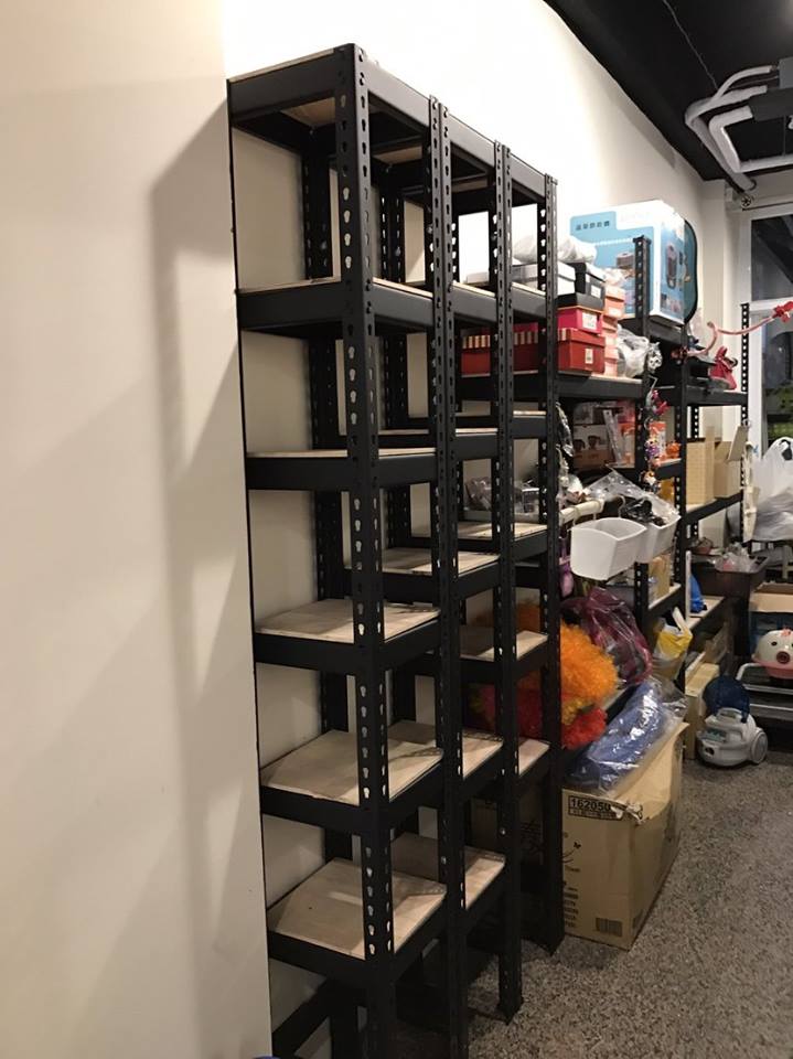 東區寵物店～消光黑免螺絲角鋼展示架