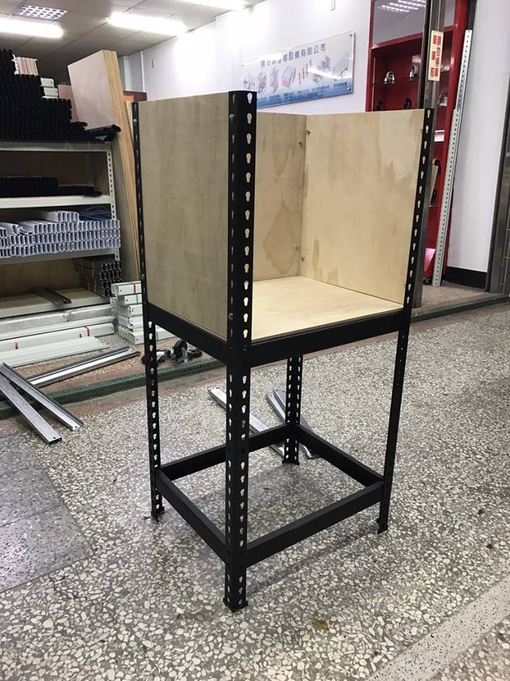 歸仁區應用材料公司～消光黑免螺絲角鋼工作平台