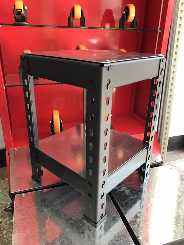 歸仁區應用材料公司～消光黑免螺絲角鋼收納架&nbsp;