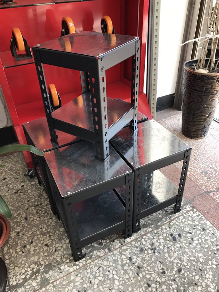 歸仁區應用材料公司～消光黑免螺絲角鋼收納架