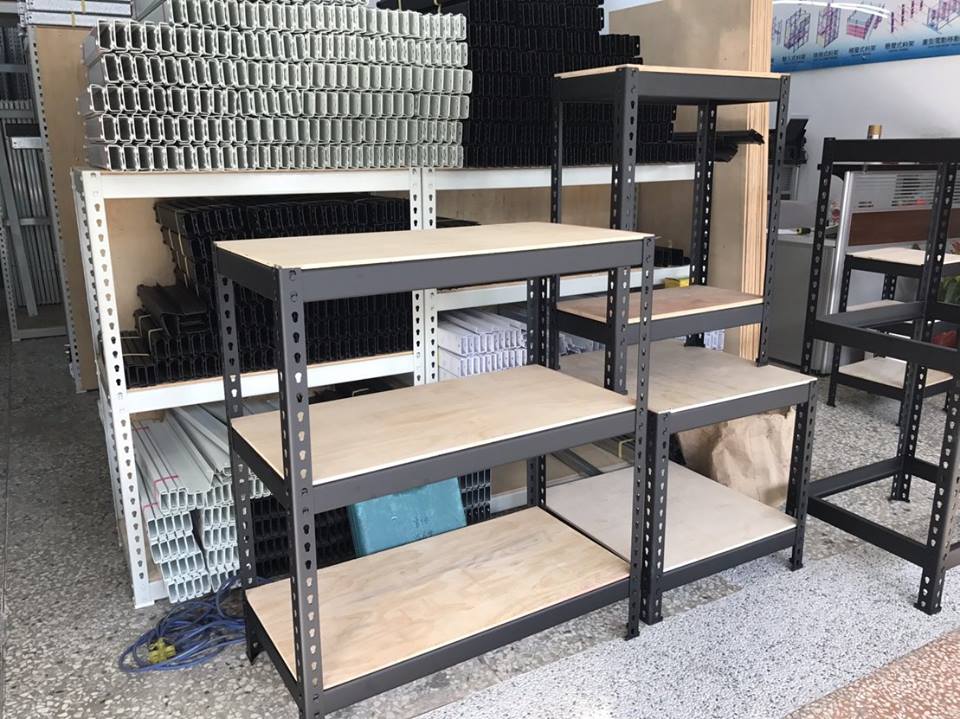 歸仁區應用材料公司～消光黑免螺絲角鋼置物架&nbsp;