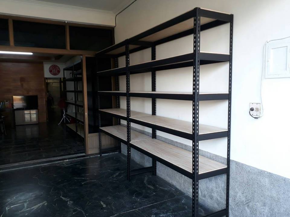 仁德區店面～消光黑免螺絲角鋼倉儲架