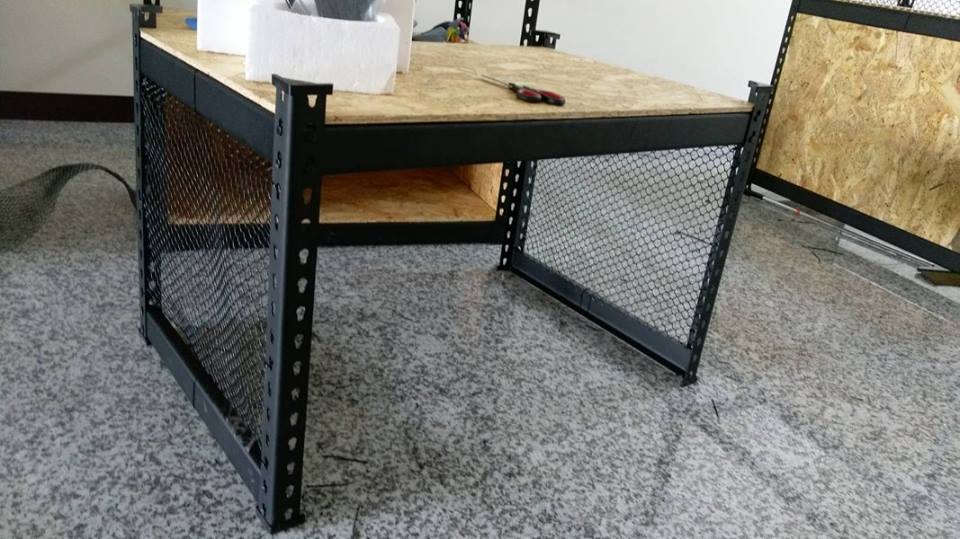 仁德區服飾店～工業風消光黑角鋼展示架&amp;OSB板