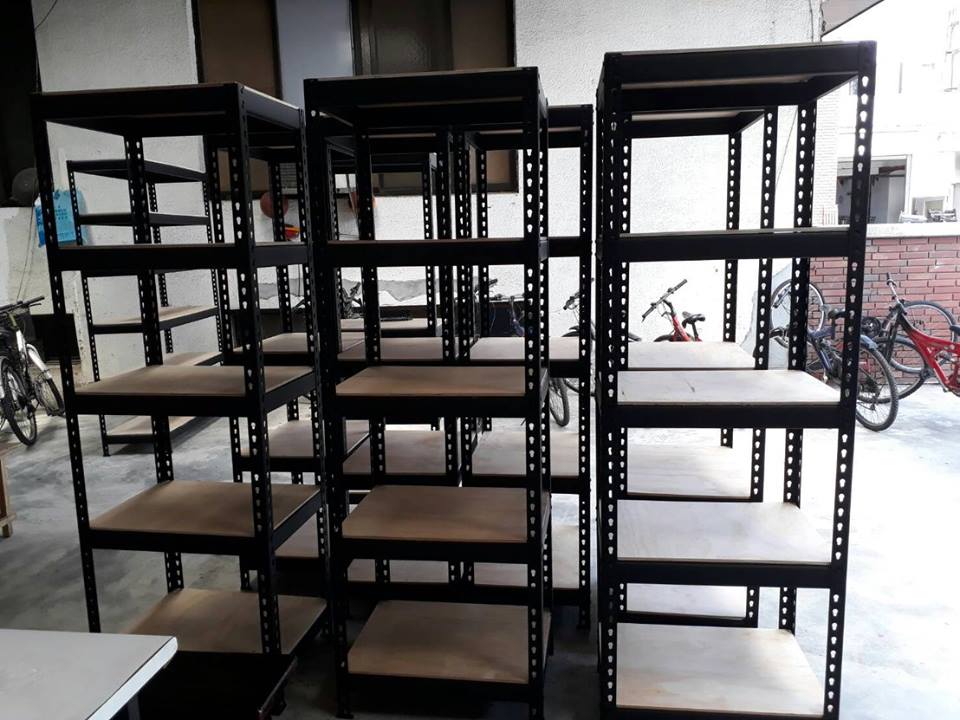 仁德區職工～消光黑免螺絲角鋼置物架