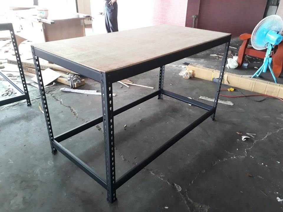 安南區車床工廠～消光黑免螺絲角鋼架