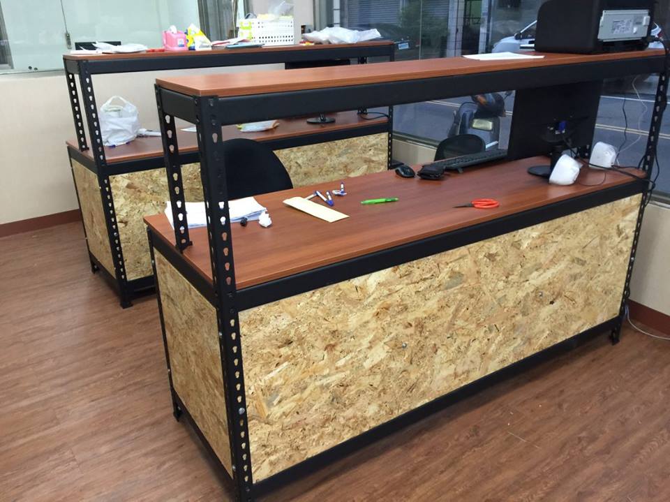 歸仁葉子小舖～工業風消光黑免螺絲角鋼辦公桌