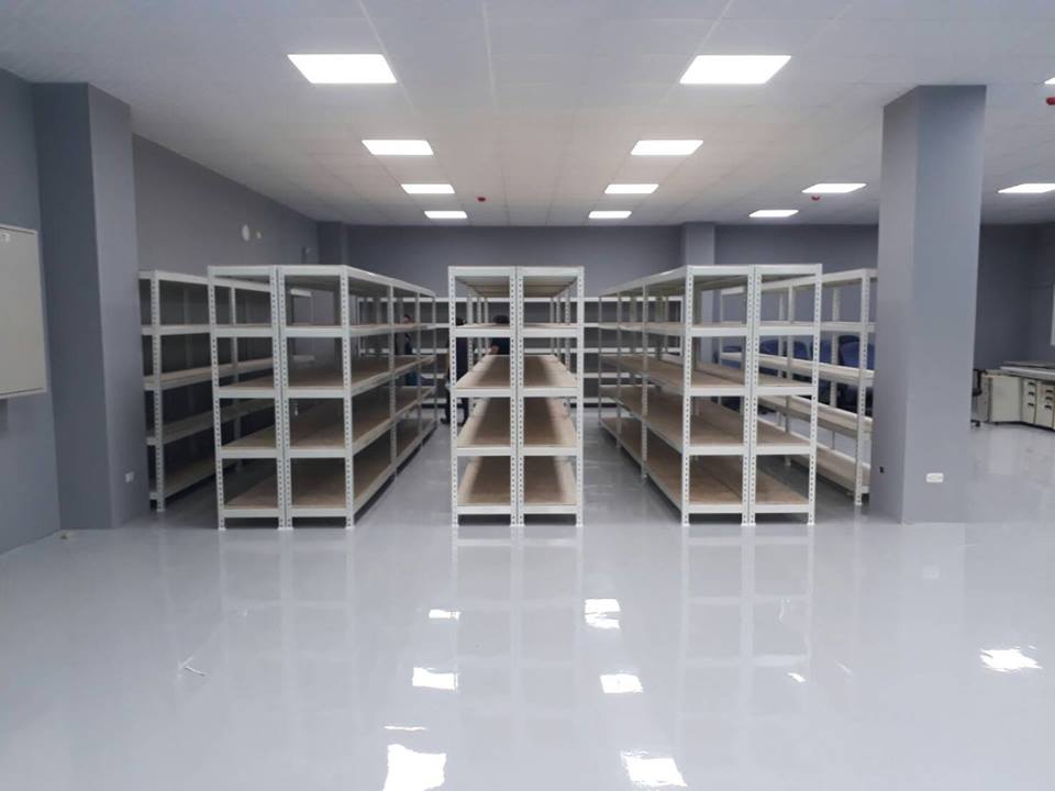 高雄螺絲公司～象牙白免螺絲角鋼倉儲貨料架&nbsp;