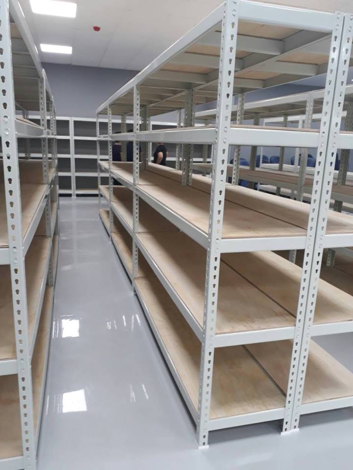 高雄螺絲公司～象牙白免螺絲角鋼倉儲貨料架&nbsp;