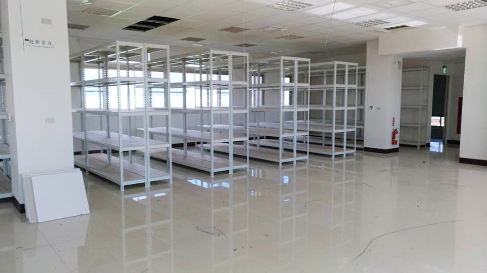 佳里工業區公司～象牙白免螺絲角鋼倉儲物料置物架&nbsp;