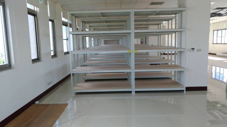 佳里工業區公司～象牙白免螺絲角鋼倉儲物料置物架