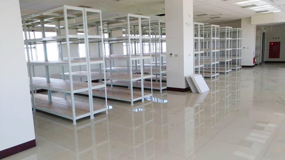 佳里工業區公司～象牙白免螺絲角鋼倉儲物料置物架&nbsp;