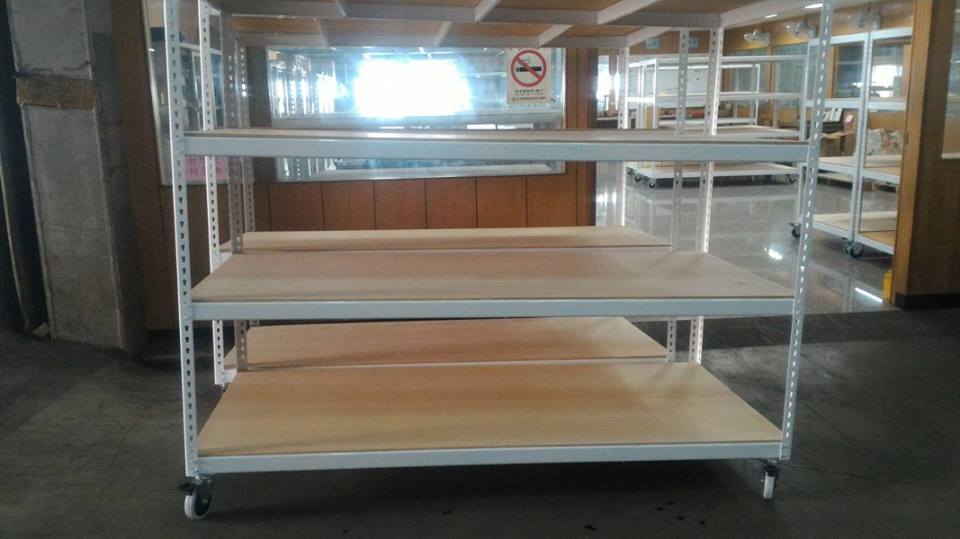 安定區公司～純白免螺絲角鋼車輪架