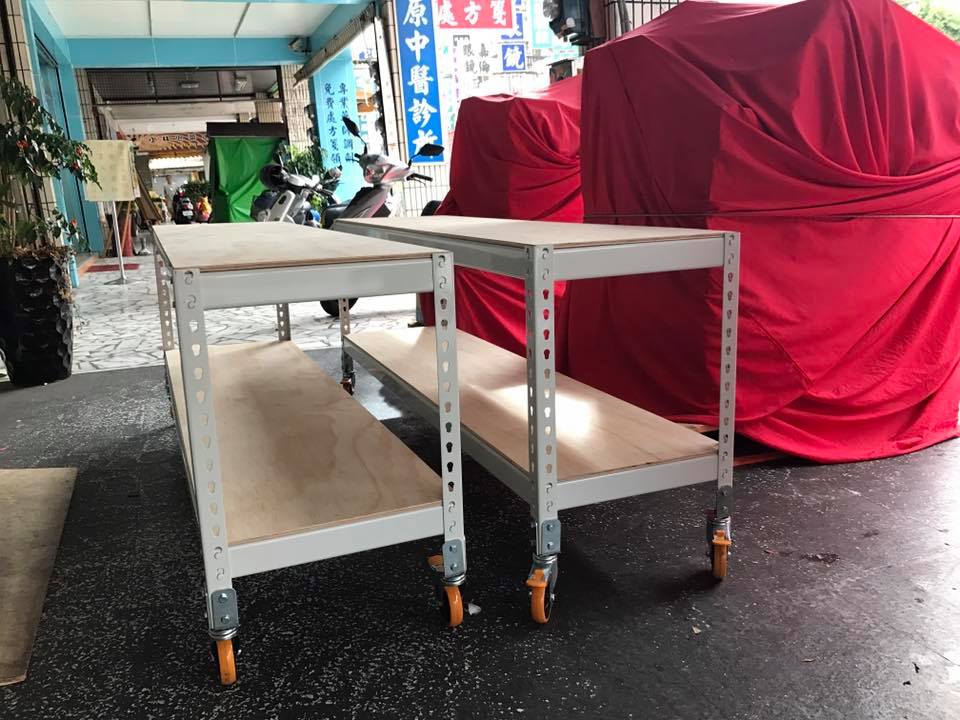 北區超市～象牙白角鋼車輪架&nbsp;